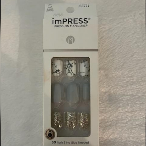 2 NEW in Box Impress Nails Press on nail sets - Picture 3 of 3